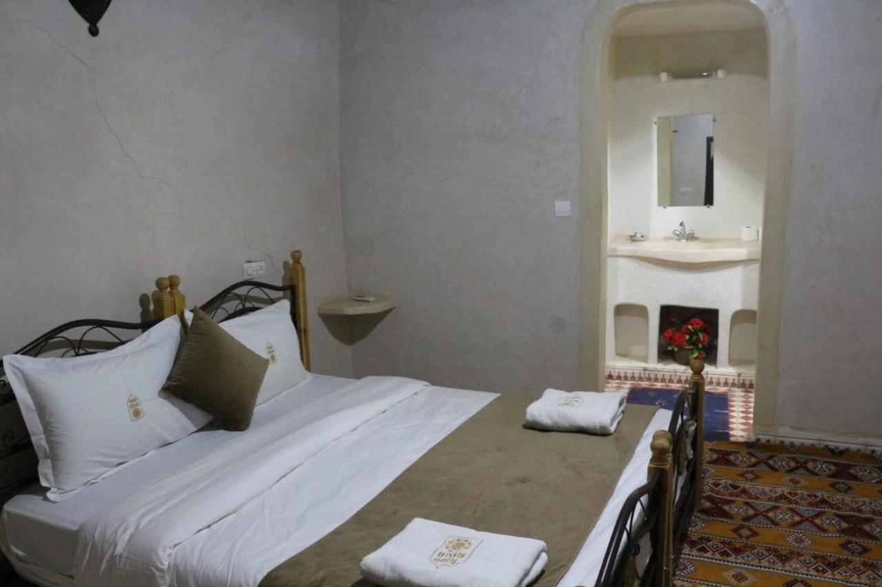 Riad Assia Foum Zguid Bilik gambar