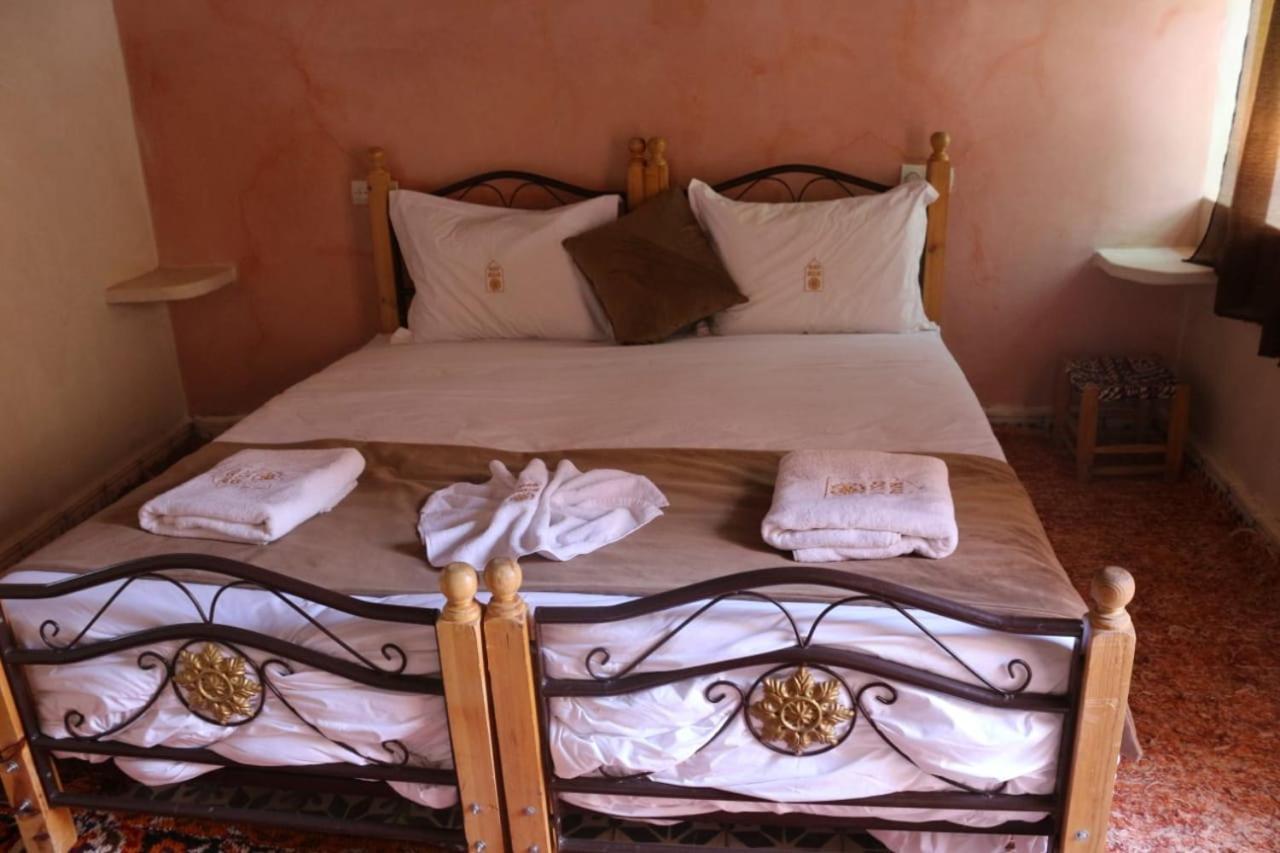 Riad Assia Foum Zguid Bilik gambar